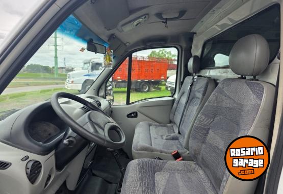 Utilitarios - Renault Master 2007 Diesel 111111Km - En Venta