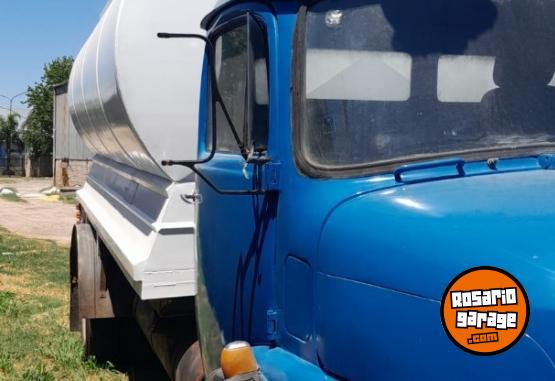 Camiones y Gr�as - Camion Mercedez Benz Mod. 1114 a�o 1970 con Tolva - En Venta