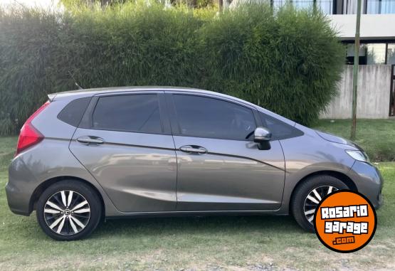 Autos - Honda Fit elx excelente permuto 2017 Nafta 82000Km - En Venta