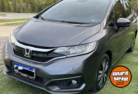 Autos - Honda Fit elx excelente permuto 2017 Nafta 82000Km - En Venta