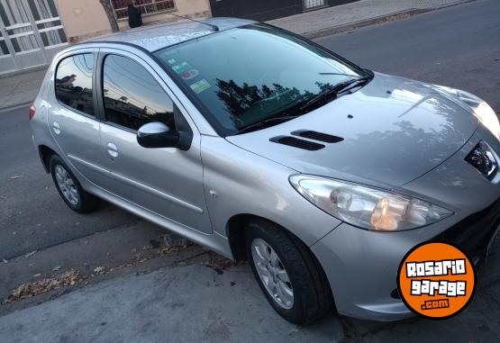 Autos - Peugeot 207 2009 Nafta 190000Km - En Venta