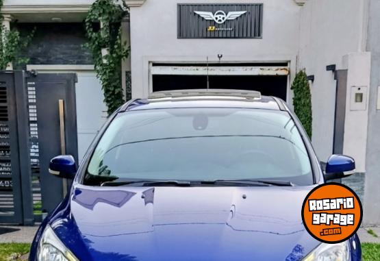 Autos - Ford Focus 2016 Nafta 120000Km - En Venta