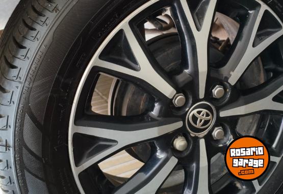 Autos - Toyota Etios XLS 2020 Nafta 75000Km - En Venta