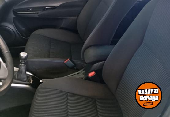 Autos - Toyota Yaris XLS 2021 Nafta 96000Km - En Venta