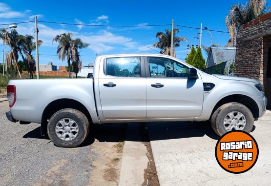 Camionetas - Ford Ranger xls 2017 Diesel 107000Km - En Venta