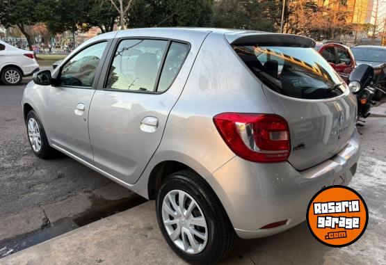 Autos - Renault Sandero Dinamique 2017 Nafta 105000Km - En Venta