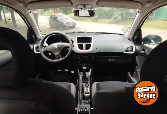 Autos - Peugeot 207 2011 Diesel 190000Km - En Venta