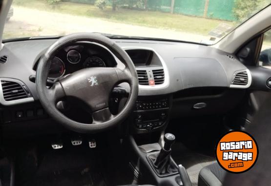 Autos - Peugeot 207 2011 Diesel 190000Km - En Venta