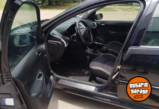 Autos - Peugeot 207 2011 Diesel 190000Km - En Venta