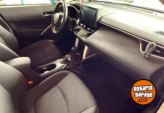 Autos - Toyota Corolla Cross 2022 Nafta 130000Km - En Venta