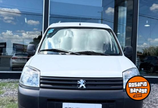 Utilitarios - Peugeot PARTNER CONFORT 1.6 2023 GNC 87000Km - En Venta