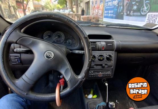 Autos - Chevrolet Corsa 2005 GNC 230000Km - En Venta