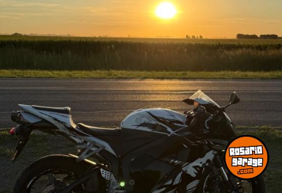Motos - Honda Cbr 600 rr edici�n limit. 2010 Nafta 47000Km - En Venta