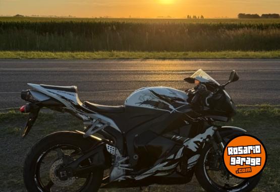 Motos - Honda Cbr 600 rr edici�n limit. 2010 Nafta 47000Km - En Venta