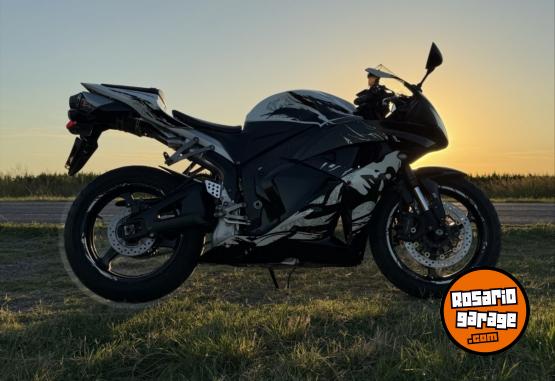 Motos - Honda Cbr 600 rr edici�n limit. 2010 Nafta 47000Km - En Venta