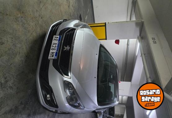 Autos - Peugeot 308 2017 Nafta 62000Km - En Venta