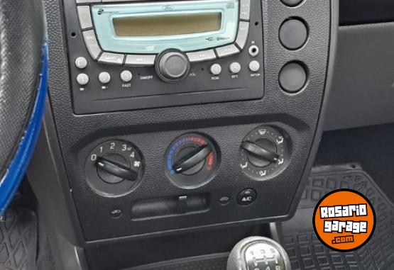 Autos - Ford Fiesta one ambiente plus 2011 Nafta 190000Km - En Venta