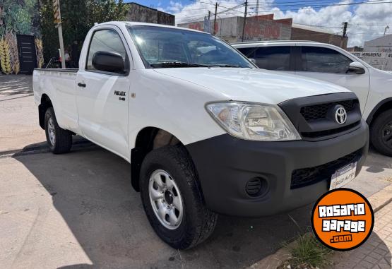 Camionetas - Toyota Toyota HILUX 2011 Diesel 165000Km - En Venta