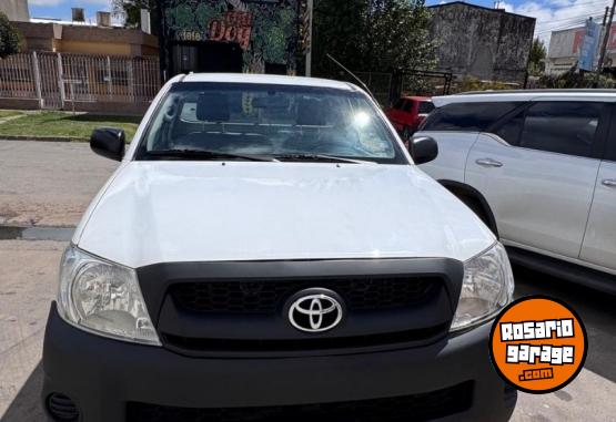 Camionetas - Toyota Toyota HILUX 2011 Diesel 165000Km - En Venta