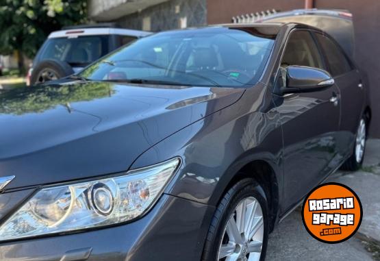 Autos - Toyota Camry 2014 Nafta 170000Km - En Venta