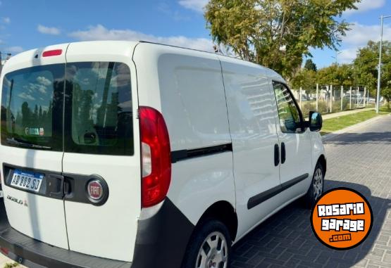 Utilitarios - Fiat Doblo 2018 Nafta 98000Km - En Venta
