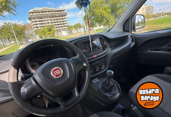 Utilitarios - Fiat Doblo 2018 Nafta 98000Km - En Venta