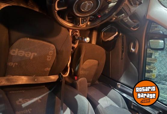 Camionetas - Jeep Renegade 2017 Nafta 170000Km - En Venta