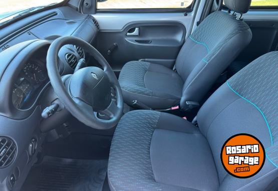 Utilitarios - Renault KANGOO AUTHENTIQUE 1.6 2015 Nafta 40000Km - En Venta