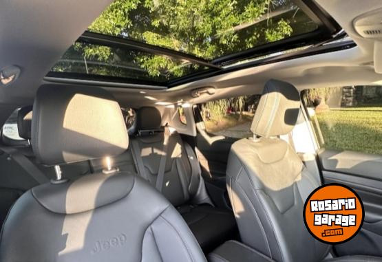 Camionetas - Jeep Compas limited 2024 Nafta 30000Km - En Venta