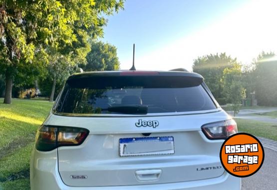 Camionetas - Jeep Compas limited 2024 Nafta 30000Km - En Venta