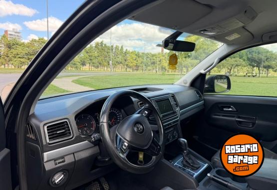 Autos - Volkswagen Amarok Highline 4x2 motor 2017 Diesel 144000Km - En Venta