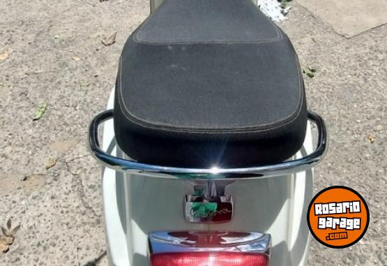 Motos - Vespa 150CC M68/VXL/SX 2013 Nafta 25000Km - En Venta