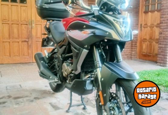 Motos - Voge 300 2023 Nafta 2500Km - En Venta