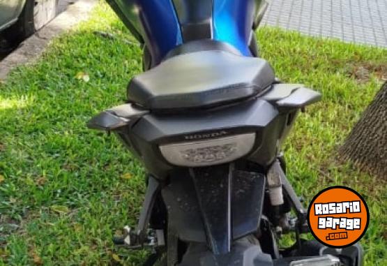 Motos - Honda Cb 300 2024 Nafta 8700Km - En Venta