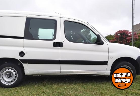Utilitarios - Peugeot Partner Confort 1.6  16v 2018 Nafta 28284Km - En Venta