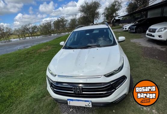 Camionetas - Fiat TORO FREEDOM 2023 Nafta 57000Km - En Venta