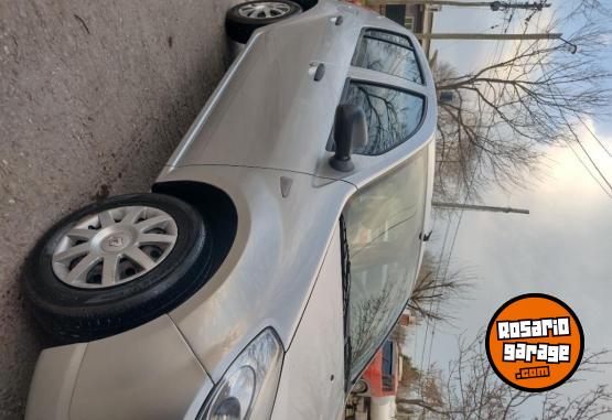 Autos - Renault Sandero 2010 Nafta 173000Km - En Venta