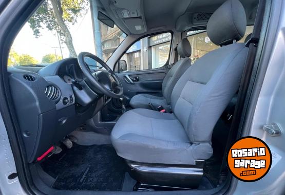 Utilitarios - Peugeot Partner Patagonica 2017 Nafta  - En Venta