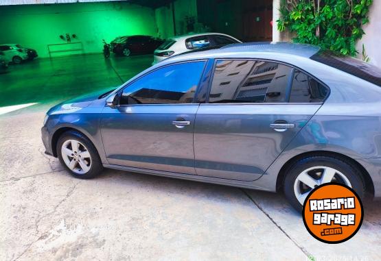 Autos - Volkswagen Vento 2017 Nafta 122000Km - En Venta