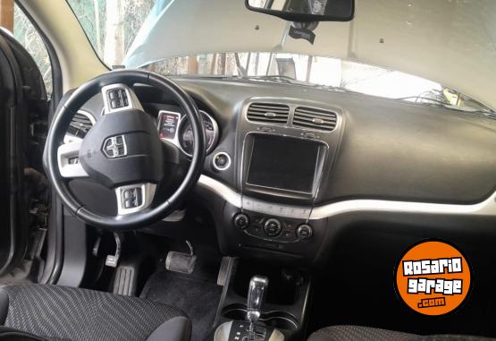 Camionetas - Dodge Jourbey 2013 Nafta 110000Km - En Venta