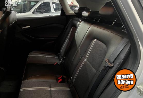 Autos - Chevrolet Tracker LTZ 2022 Nafta 56200Km - En Venta