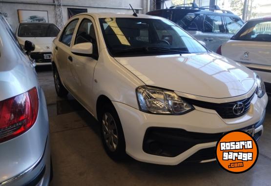 Autos - Toyota ETIOS 1.5 caja 6 marchas 2023 Nafta  - En Venta