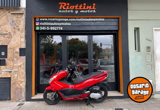 Motos - Honda PCX 150 2018 Nafta 28000Km - En Venta