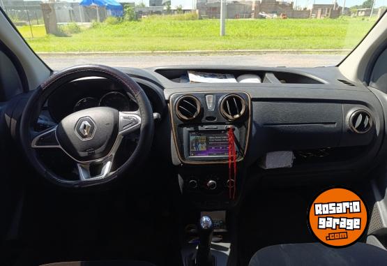 Utilitarios - Renault Kangoo stepway 1.5 dci 2023 Diesel 54000Km - En Venta