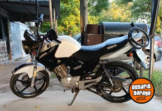 Motos - Yamaha YBR 125 2017 Nafta 27244Km - En Venta