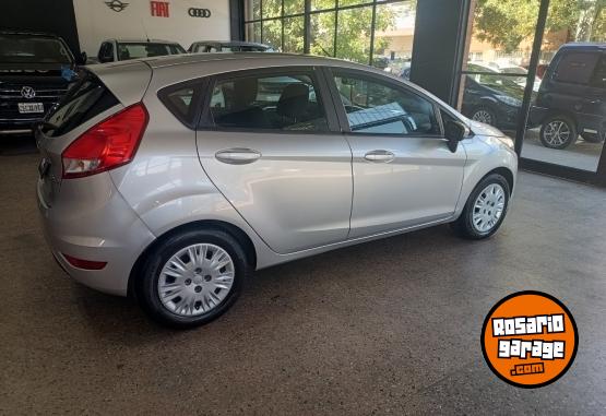 Autos - Ford Fiesta Kinetic 2016 Nafta 125000Km - En Venta