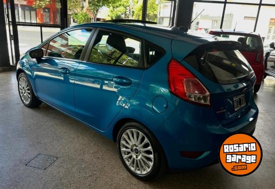 Autos - Ford Fiesta Kinetic 2014 GNC  - En Venta