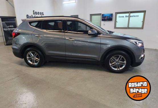 Camionetas - Hyundai SANTA FE PREMIUM AT 7AS 2016 Nafta 140000Km - En Venta
