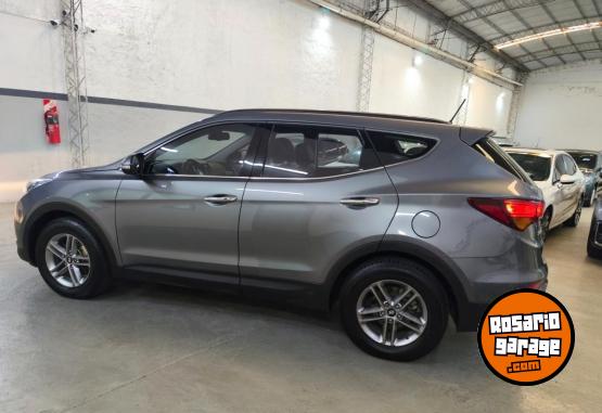 Camionetas - Hyundai SANTA FE PREMIUM AT 7AS 2016 Nafta 140000Km - En Venta