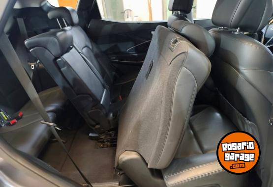 Camionetas - Hyundai SANTA FE PREMIUM AT 7AS 2016 Nafta 140000Km - En Venta